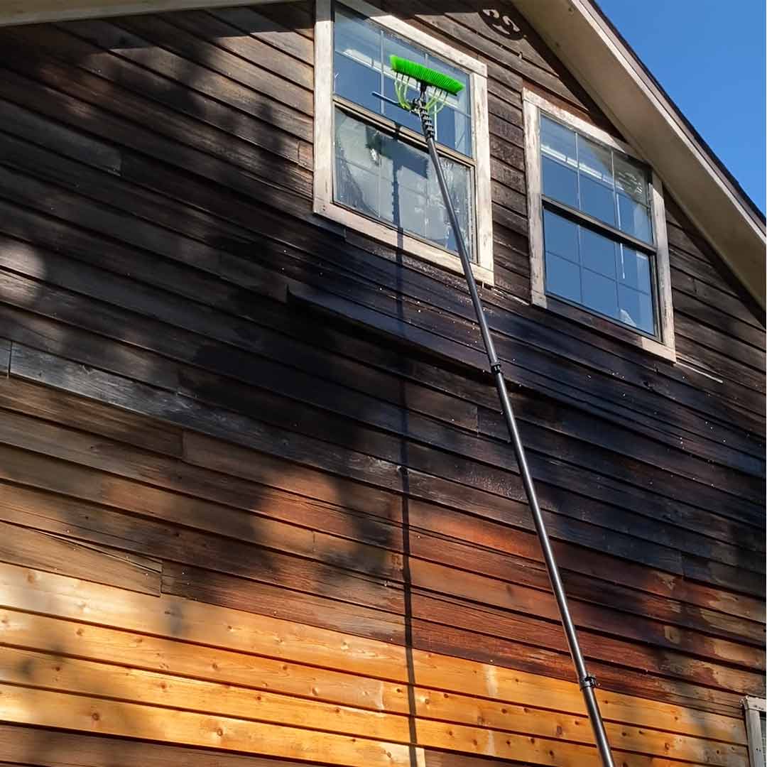 30 Foot Carbon Water Fed Pole Kit with Brush and Squeegee - Image 5