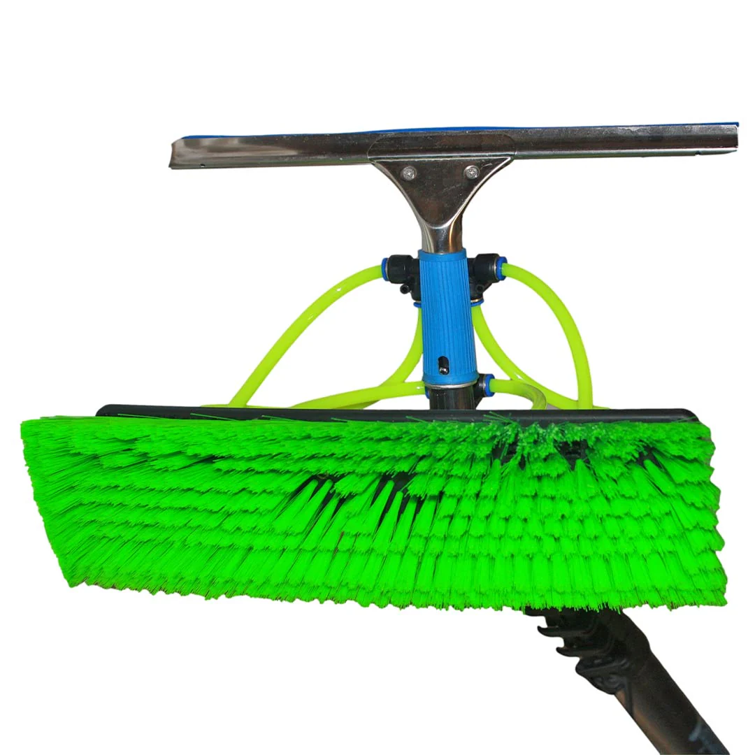 30 Foot Carbon Water Fed Pole Kit with Brush and Squeegee - Image 9